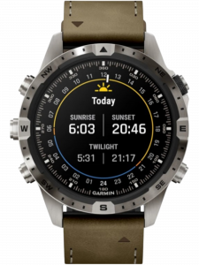Смарт-часы Garmin MARQ Adventurer, гибридный ремешок, чёрный силиконовый ремешок