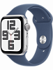 Apple Watch SE 2024, 44 мм корпус из алюминия Серебристого цвета, спортивный ремешок цвета Синий деним